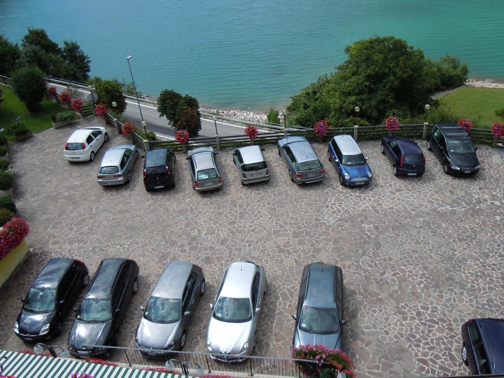 Hotel Fontanella Molveno Exterior foto